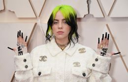 Billie Eilish nhắc tới vụ kiện Johnny Depp - Amber Heard trong ca khúc mới