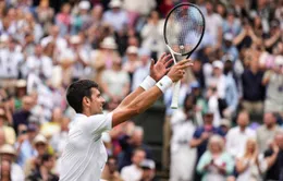 Wimbledon | Thắng dễ Kecmanovic, Djokovic thẳng tiến vào vòng 4