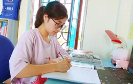 Thí sinh duy nhất của Nam Định đạt điểm 10 môn Văn thích đọc tài liệu trên các fanpage, diễn đàn