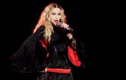 Madonna đón mừng sinh nhật tuổi 64 tại Italy