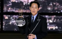 Lee Jung Jae dương tính với COVID-19 sau khi từ Mỹ trở lại Hàn Quốc