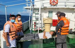 Kịp thời đưa ngư dân từ Trường Sa vào đất liền điều trị