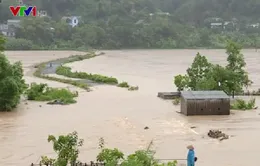 Một người mất tích do nước lũ cuốn trôi ở Hòa Bình