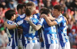 Real Sociedad giành chiến thắng trên sân khách