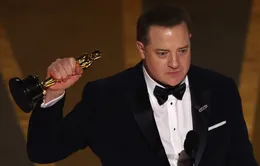 Brendan Fraser chiến thắng Oscar 2023: Sự trỗi dậy của kẻ bị Hollywood "gạch tên"