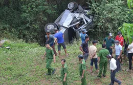 Ô tô rơi xuống vực sâu, hai ông cháu tử vong