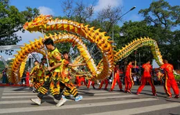 Hơn 1.500 người tham gia diễu hành tại "Carnaval mùa thu Hà Nội"