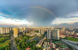 Chùm ảnh: Cầu vồng rực rỡ trên bầu trời Hà Nội