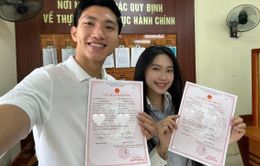 Đoàn Văn Hậu và bạn gái đăng ký kết hôn, "mẹ bỉm" Minh Hằng tiết lộ bị "tiền đình"