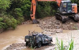 Lũ quét cuốn lật xe jeep ở Lâm Đồng, 4 người chết và mất tích