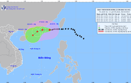 Bão số 4 mạnh lên giật cấp 15, cách Hong Kong (Trung Quốc) khoảng 350km