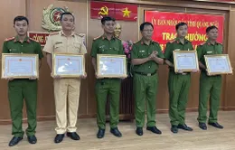 Khen thưởng công an Quảng Ngãi bắt 2 đối tượng nổ súng bắn 2 nữ công nhân môi trường