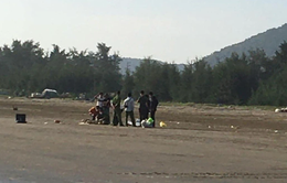 Hà Tĩnh: 2 ngày, phát hiện 3 thi thể dạt vào bờ biển