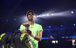 Carlos Alcaraz thất bại ngay trong trận ra quân tại ATP Finals 2023