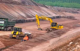Bộ GTVT đề nghị đẩy nhanh thủ tục cho 9 mỏ vật liệu xây cao tốc