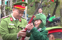 Hiệu quả kép từ phong trào “Trao sinh kế, đổi vũ khí” tại huyện miền núi