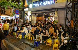 Hà Nội: Tái diễn tình trạng lấn chiếm vỉa hè, lòng đường gây ùn tắc giao thông trên phố Nhà Thờ