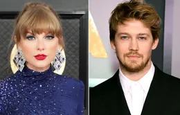 Taylor Swift "tận hưởng sự tự do" hậu chia tay bạn trai lâu năm