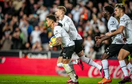Valencia hòa kịch tính trước Rayo Vallecano