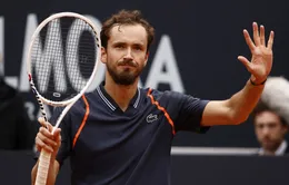 Daniil Medvedev vào bán kết giải quần vợt Italia mở rộng