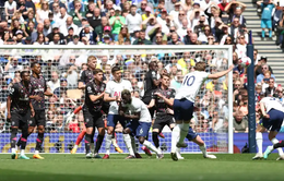 Harry Kane ghi siêu phẩm, Tottenham vẫn thua bạc nhược trước Brentford