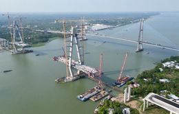 Cầu Mỹ Thuận 2 khẩn trương thi công để về đích sớm