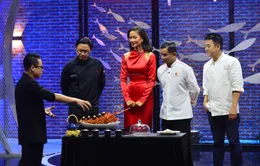 Top Chef Việt Nam 2023 - Tập 3: Thử thách nấu món phở ăn không dùng đũa, 2 đầu bếp gói dao ra về