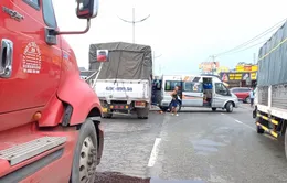 3 xe ôtô tông liên hoàn, đường dẫn cao tốc TP Hồ Chí Minh - Trung Lương ùn tắc kéo dài