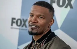 Jamie Foxx phủ nhận nhập viện do ảnh hưởng của vaccine COVID-19