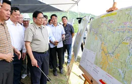 Thủ tướng: Phấn đấu hoàn thành tuyến đường kết nối hồ Ba Bể trong năm nay