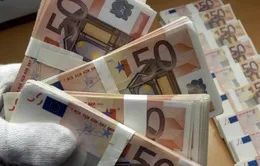 Đồng Euro tăng vọt so với USD