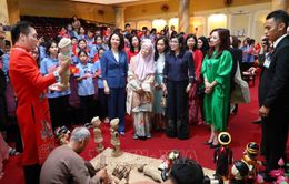 Phu nhân Thủ tướng Malaysia ấn tượng với nghệ thuật múa rối nước của Việt Nam