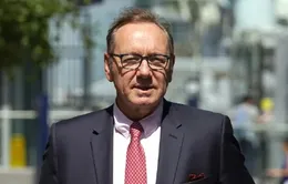 Ngôi sao "Vẻ đẹp Mỹ" Kevin Spacey đã mất những gì sau 6 năm bị cáo buộc tấn công tình dục?