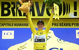 Demi Vollering giành áo vàng chung cuộc Tour de France nữ 2023