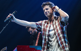 Charlie Puth xác nhận mang tour diễn toàn cầu về Việt Nam