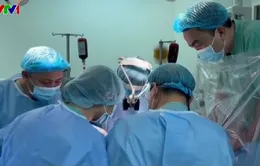 Lập kỳ tích ghép tim xuyên Việt
