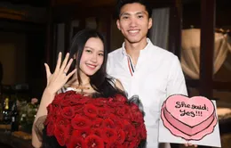 Đoàn Văn Hậu cầu hôn bạn gái, Hoa hậu Tiểu Vy lần thứ 3 bắt được hoa cưới