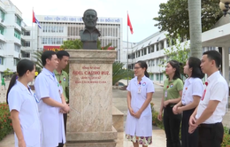 Món quà nơi địa đầu tuyến lửa