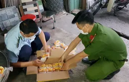 TP Hồ Chí Minh: Lại phát hiện hơn 4.600 bánh trung thu không rõ nguồn gốc ở Quận 12