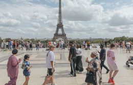 Paris chi hàng chục triệu USD “làm mát” thành phố