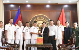 Vùng 5 Hải quân và tỉnh Preah Sihanouk phối hợp ngăn chặn khai thác hải sản bất hợp pháp