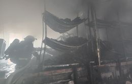 Kịp thời dập tắt đám cháy tại ngôi nhà 3 tầng ở Hà Nội