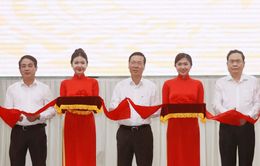 Chủ tịch nước dự Lễ bàn giao 1.400 căn nhà “Đại đoàn kết” tại tỉnh Hậu Giang