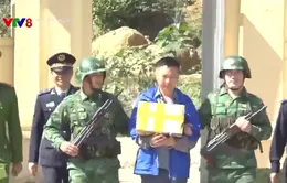 Ngăn chặn pháo nổ qua biên giới Việt-Lào