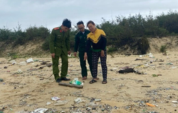 Liên tục phát hiện ma túy trôi dạt vào bờ biển tỉnh Quảng Ngãi