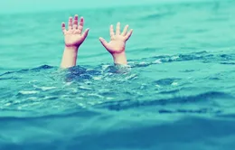6 học sinh đuối nước may mắn được cứu sống