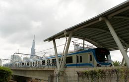 Tàu metro Bến Thành - Suối Tiên chạy thử nghiệm xuyên Tết