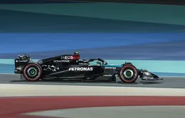 Đua xe F1 | Đội đua Mercedes gây bất ngờ trong phiên chạy thử tại GP Bahrain