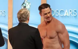 Lý do John Cena khoả thân tại Oscar 2024