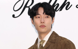 Ryu Jun Yeol lần đầu xuất hiện hậu lùm xùm tình ái, từ chối tạo dáng trước ống kính